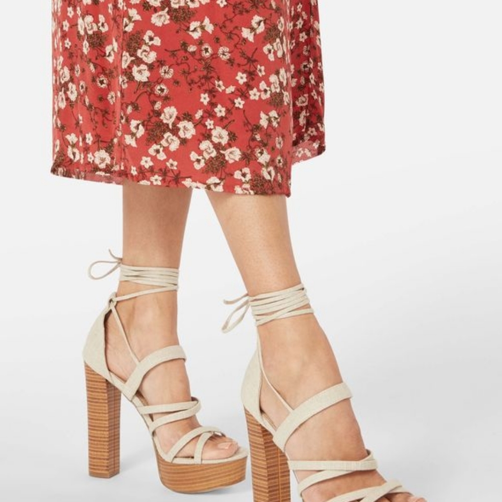 JustFab Lace Me Up Dress Sandals (Sz8)